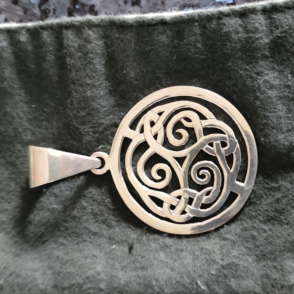 Silpada pendant
